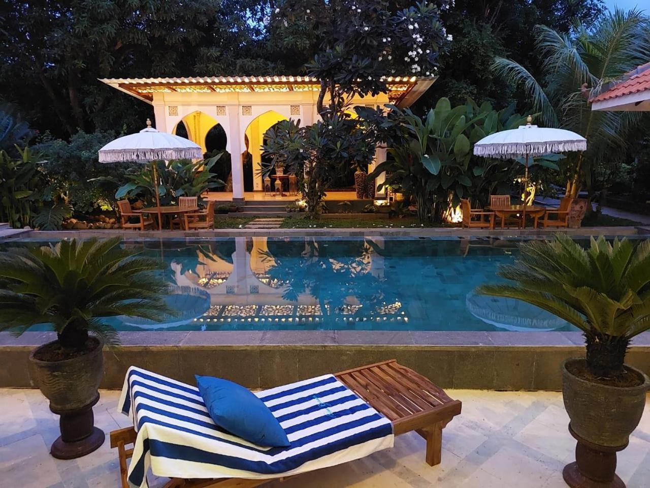 Blue Garden Boutique Hotel Jepara Exterior foto